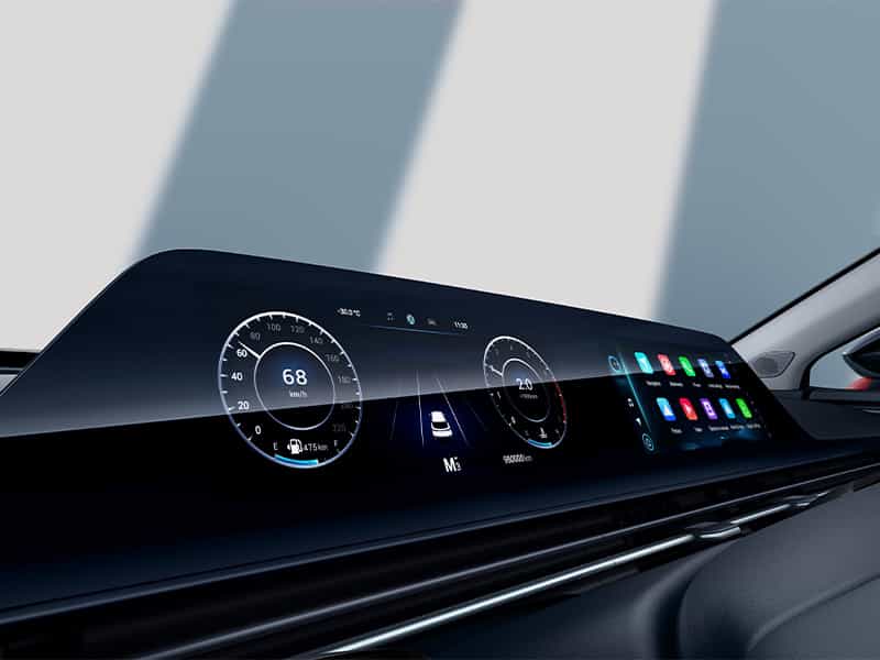 Digitales Cockpit des OMODA 5 mit 10,25-Zoll-Bildschirm.